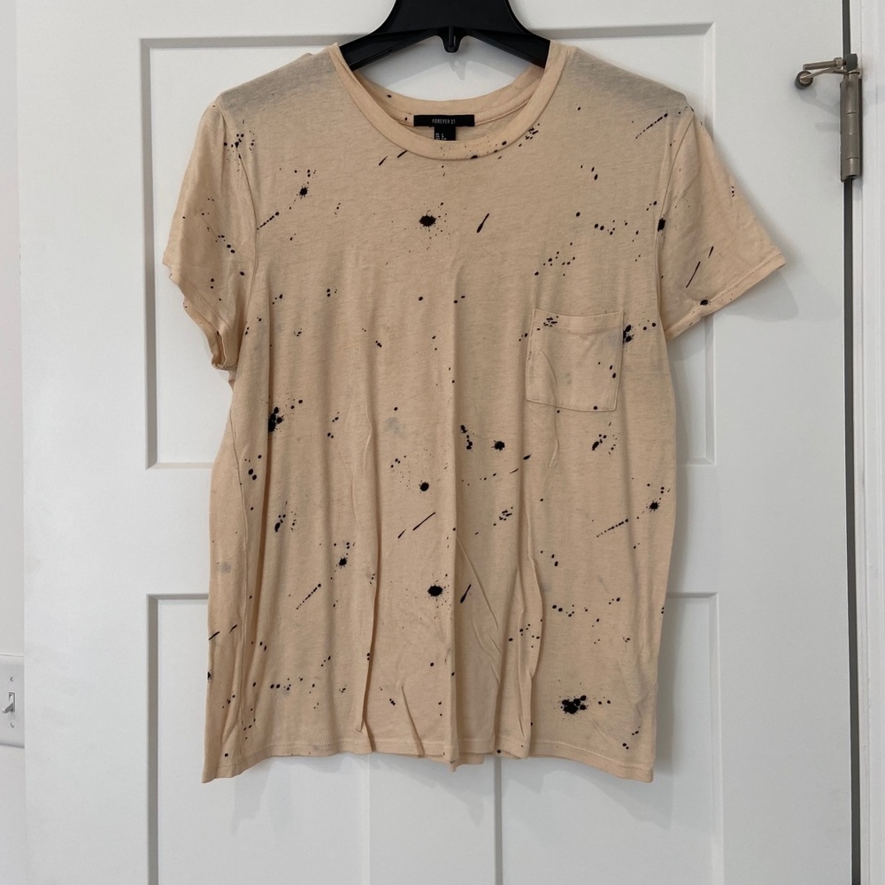 Forever 21 splatter tee, size large